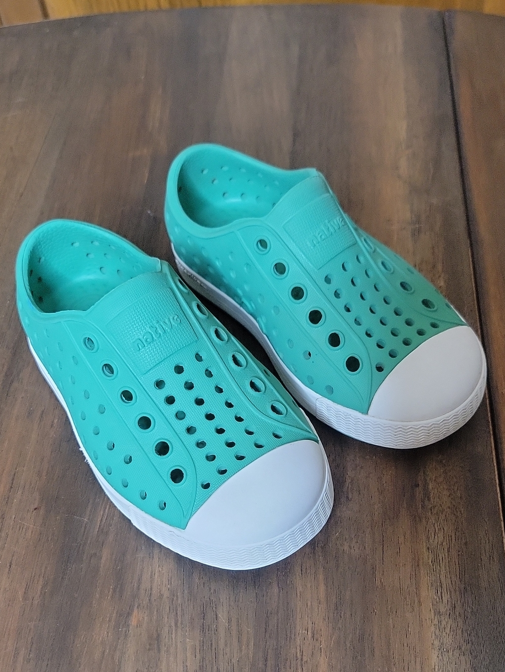 Native Jefferson Shoes Sz C7